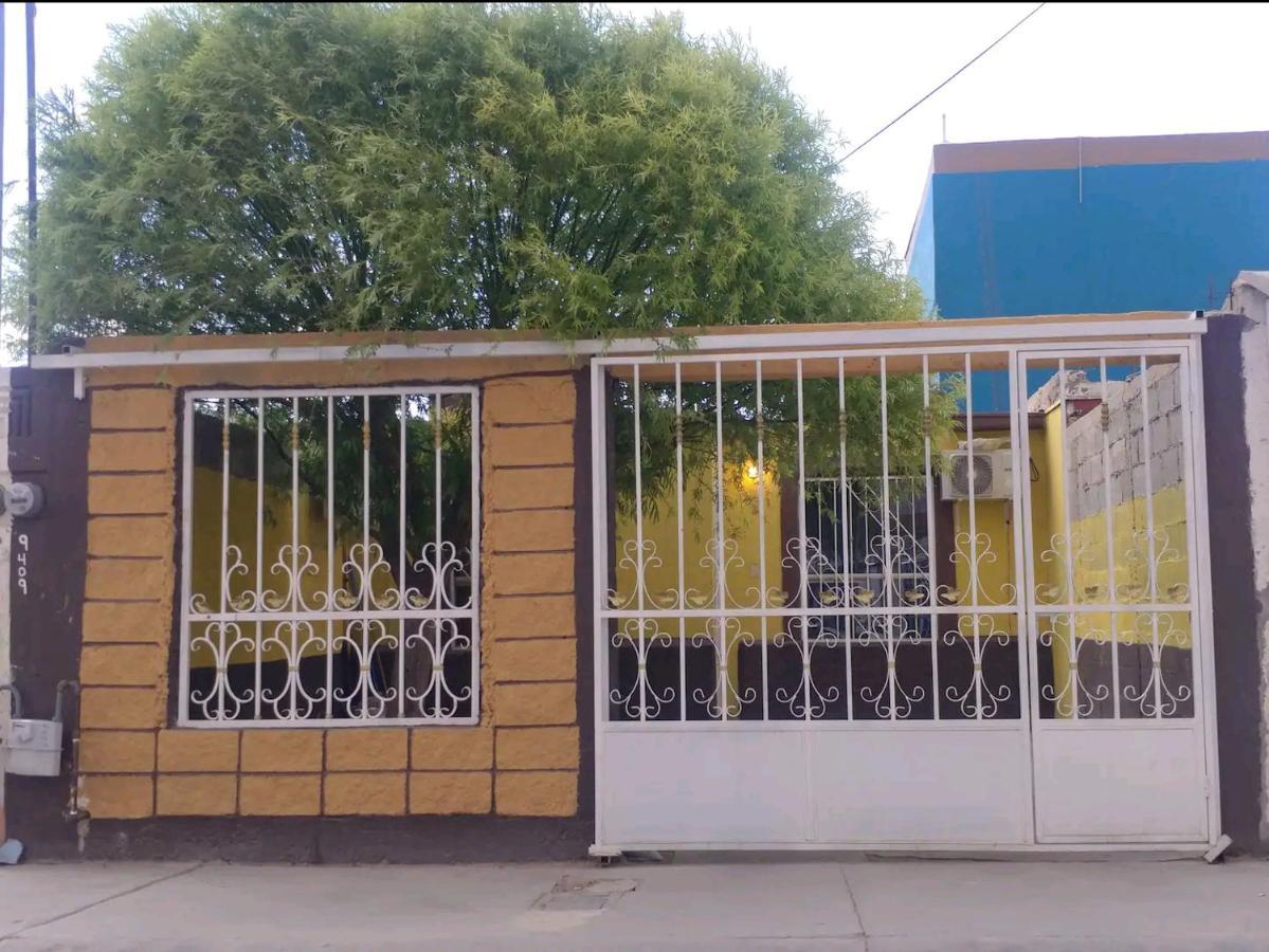Casa Vicky Alojamiento Para Vacaciones Y Tramites Consulares Juárez Exteriör bild